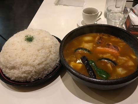 札幌ひげ男爵デカ盛りスープカレー大食い