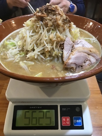 桐生男気ラーメンアカギ麺マシすり鉢大食い
