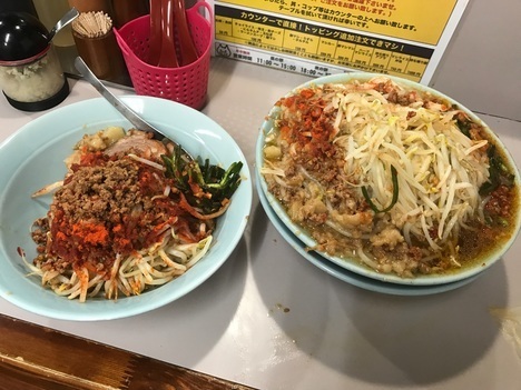 立川マシマシ足利ヒーヒー麺の麺を豆腐とごはんに変更