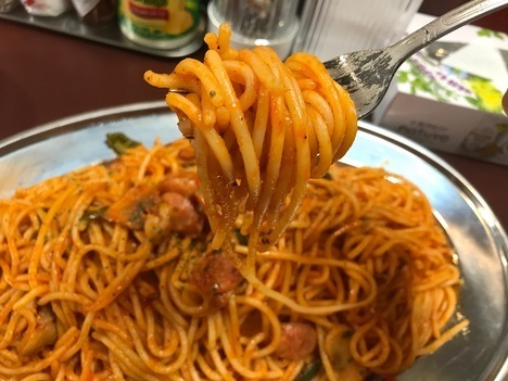 スパゲティオーガキロ盛りナポリタンロール