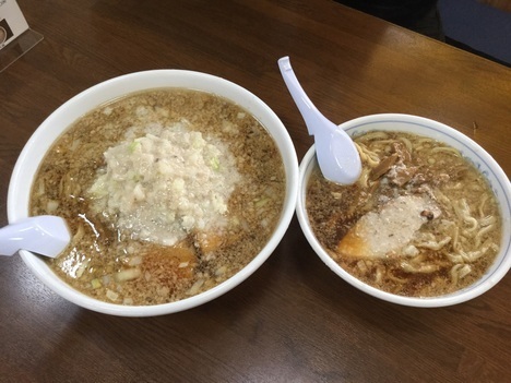 三条中華亭ラーメン超大盛り比較