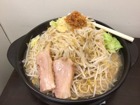 高崎山盛りラーメン承太郎オラオラ盛り上アングル