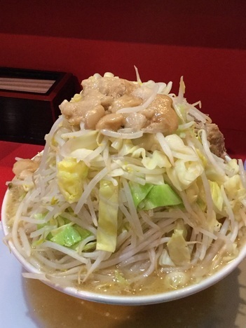 蒙麺ラーメン火の豚フュージョンヤサイマシマシアブラ