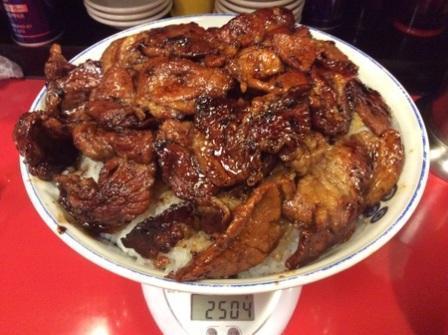 焼肉丼の万里.jpg