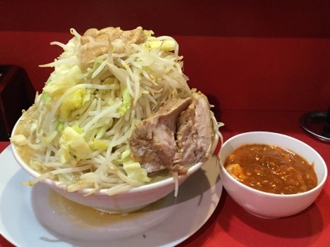 蒙麺ラーメン火の豚フュージョンマシマシ