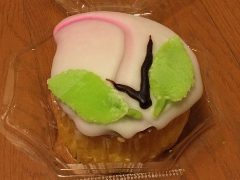 宝屋菓子舗桃カステラ